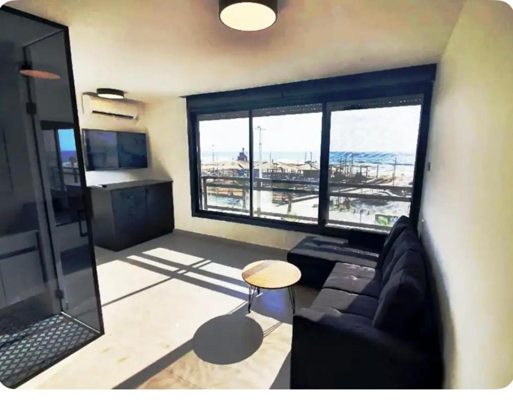 Ryo 11 דירת נופש חדשה על חוף הים נוף לים Apartamento Bat Yam Exterior foto